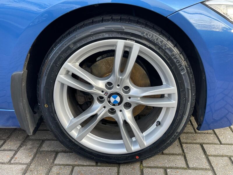 BMW 3 SERIES