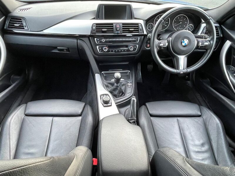 BMW 3 SERIES