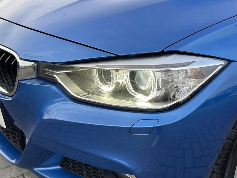 BMW 3 SERIES