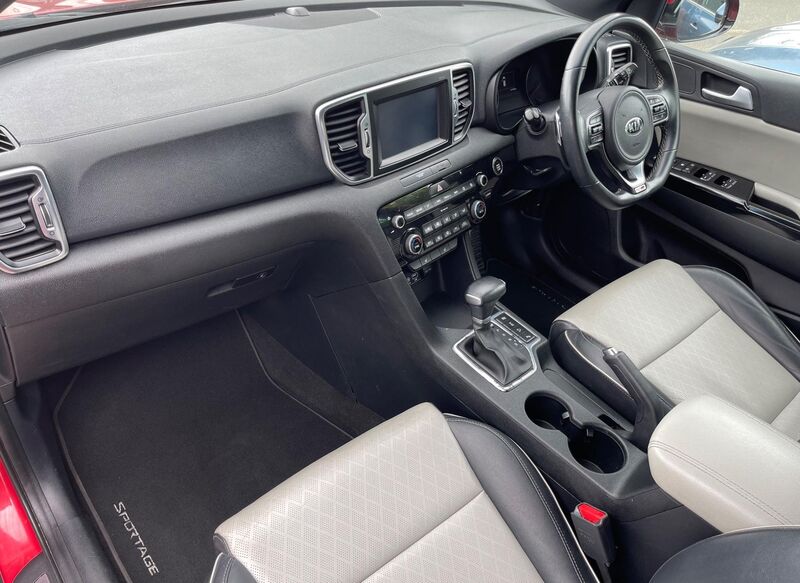 KIA SPORTAGE